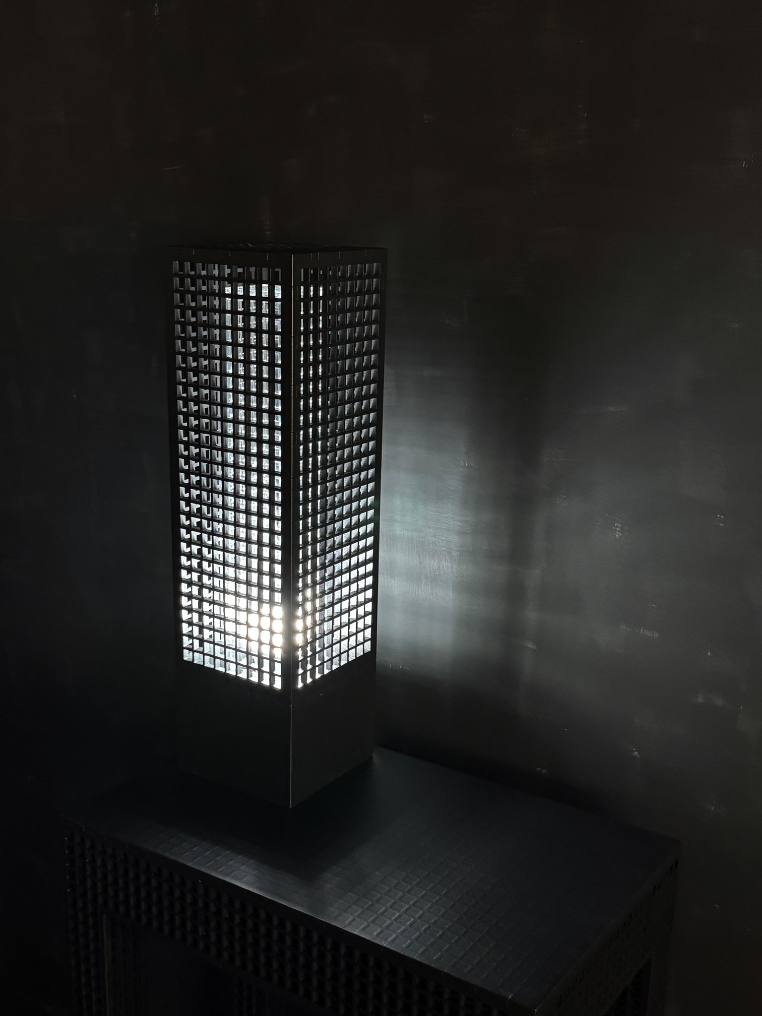 TJ Bateson - Cube Light